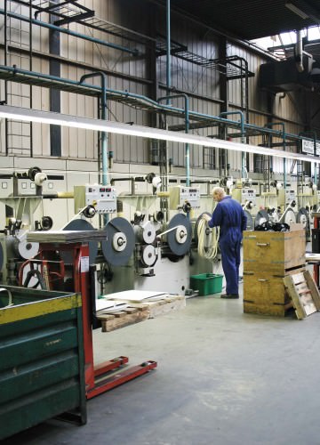 2000: Lux Produktion